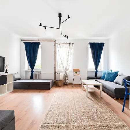 Kosciuszki Square Retreat, Real Apartments ! Apartmán *